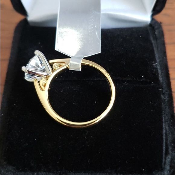 14k Yellow Gold 2Ct Moissanite Diamond Ring Retail $3,500!! - Picture 8 of 17